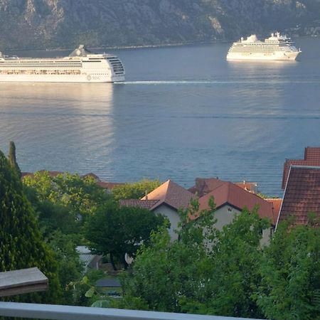 Apartment Marija Kotor Luaran gambar